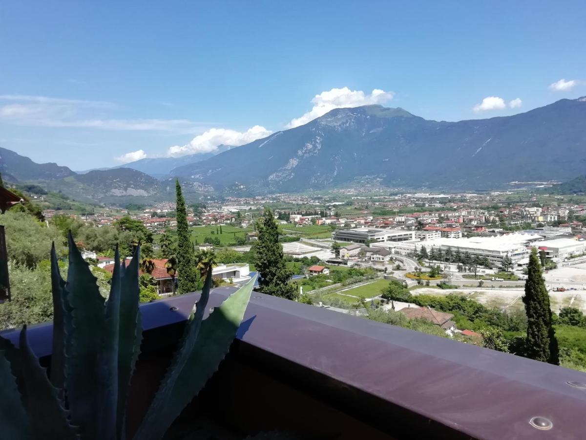 Lake & Castle View Apartment Ρίβα ντελ Γκάρντα Εξωτερικό φωτογραφία